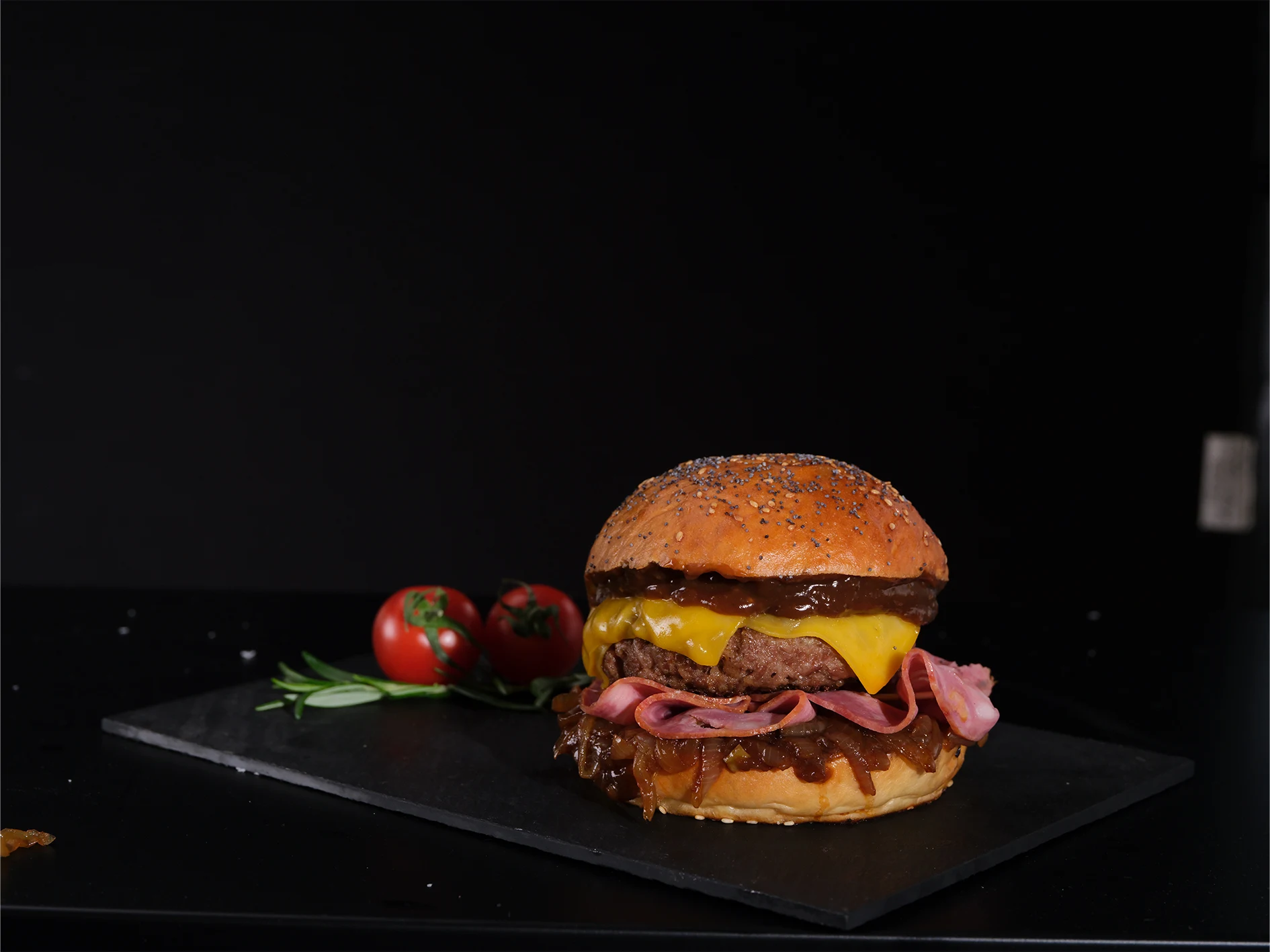 Yeeah Burger’de Lezzete Yolculuk!